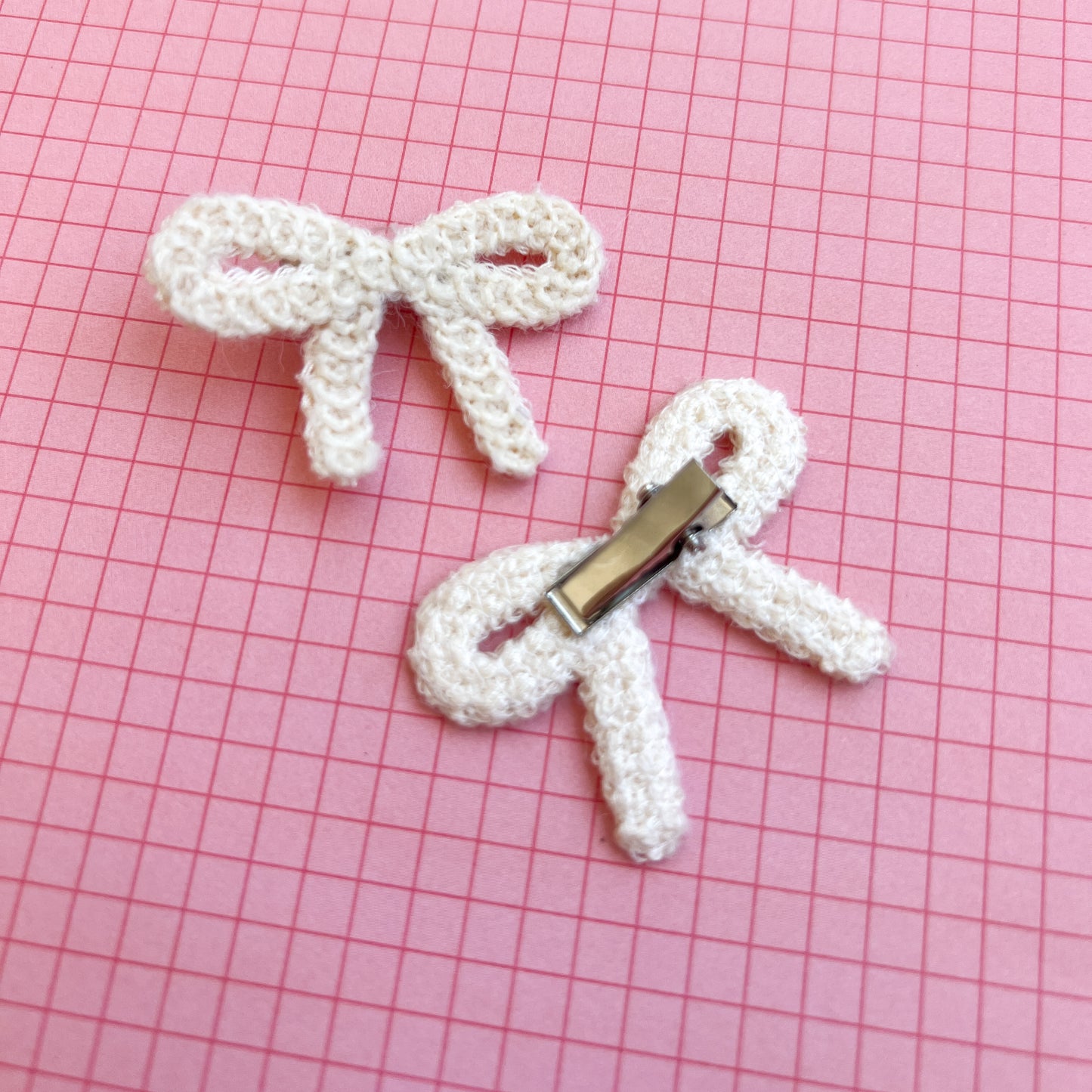 Mini Knitted Bow Clips