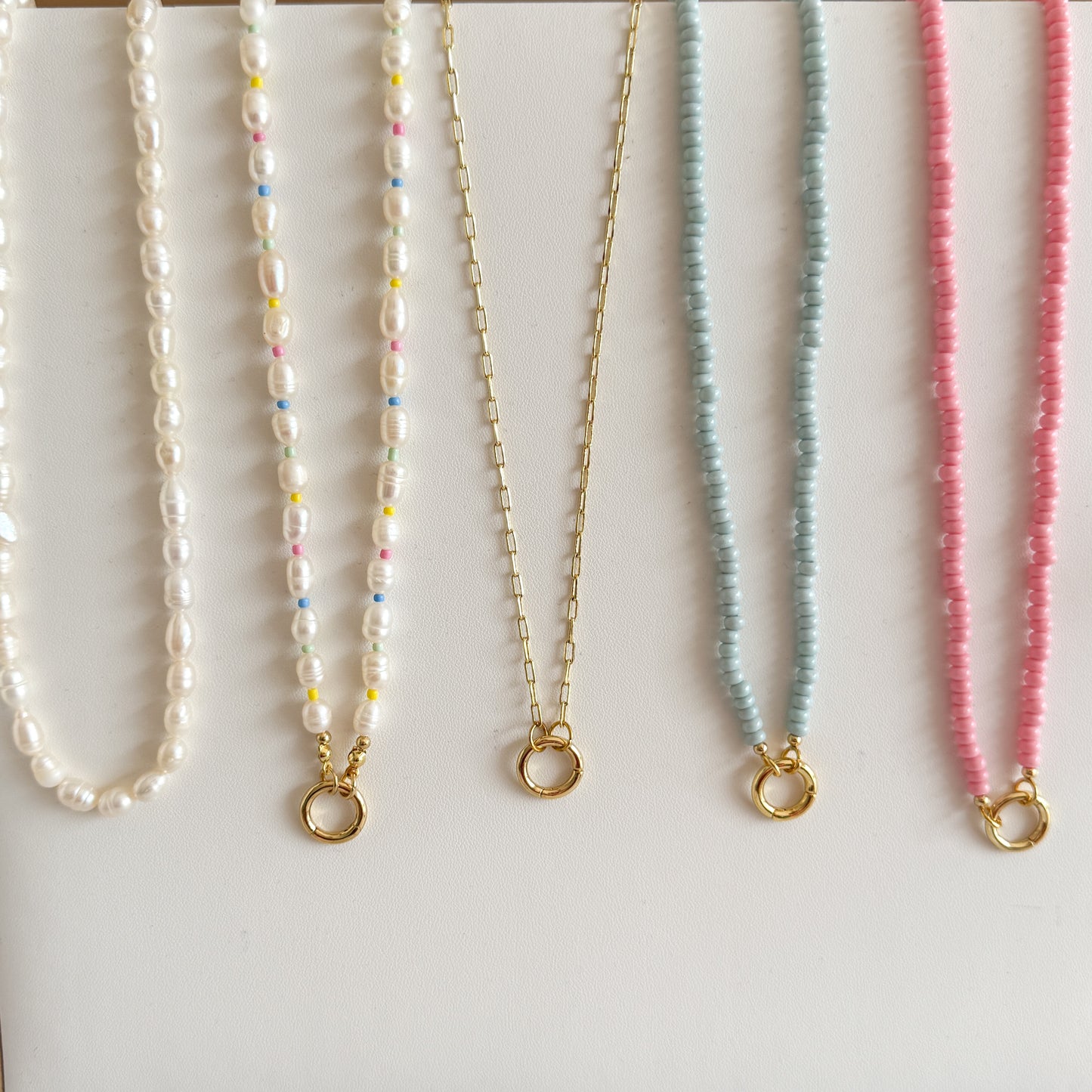 Pastel Pearl Carabiner Chain