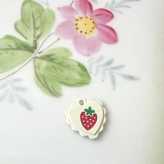 Berry Tart Alloy Charm