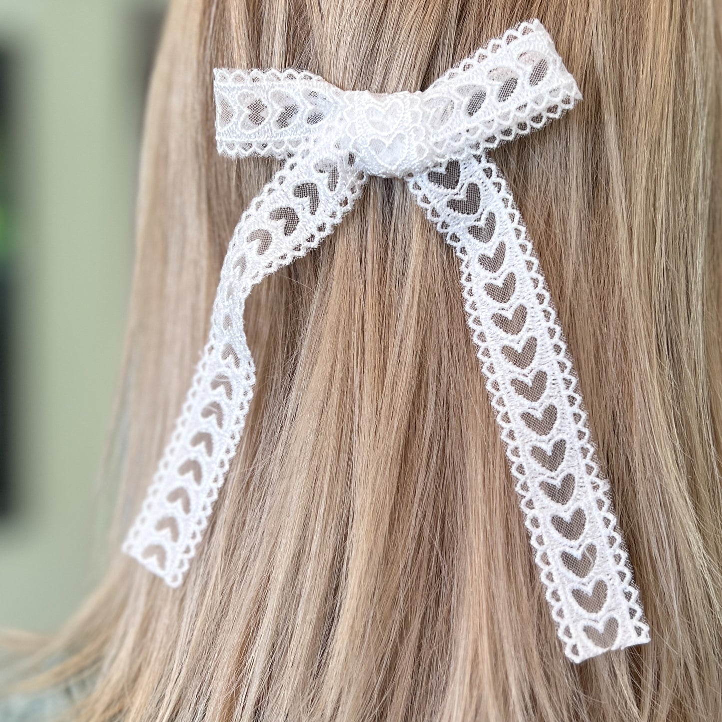 Lacey Lou Ponytail Bow